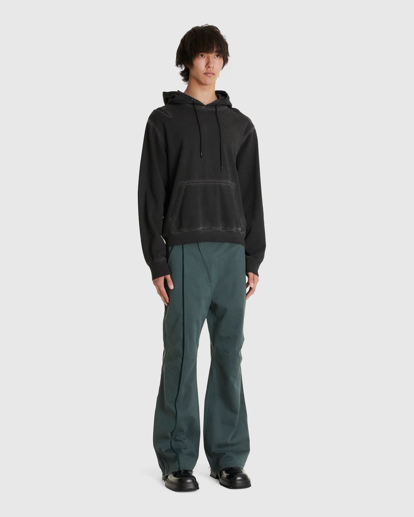 EP.7 01 Hoodie Black - Image 2