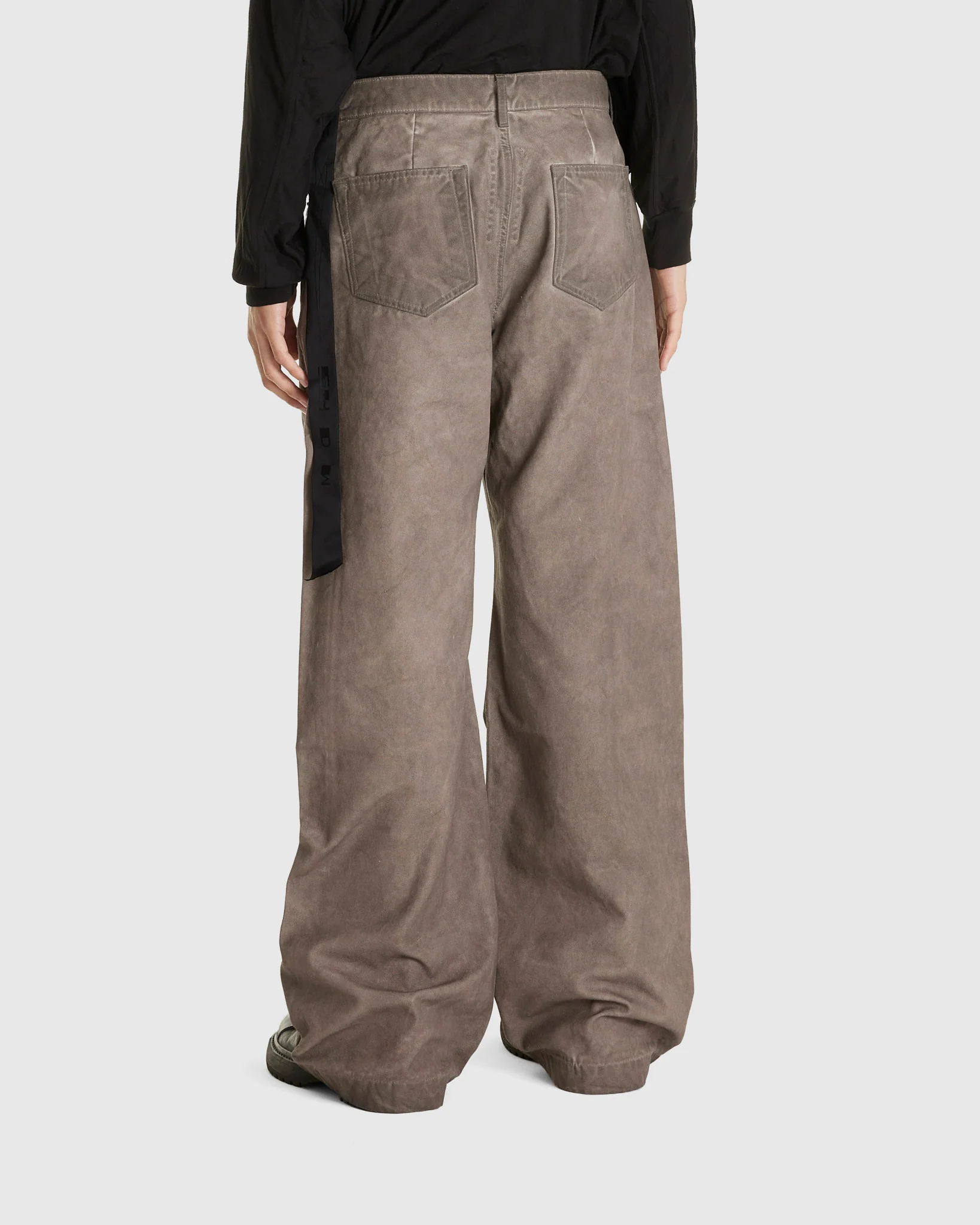 Geth Jeans Dust - Image 3