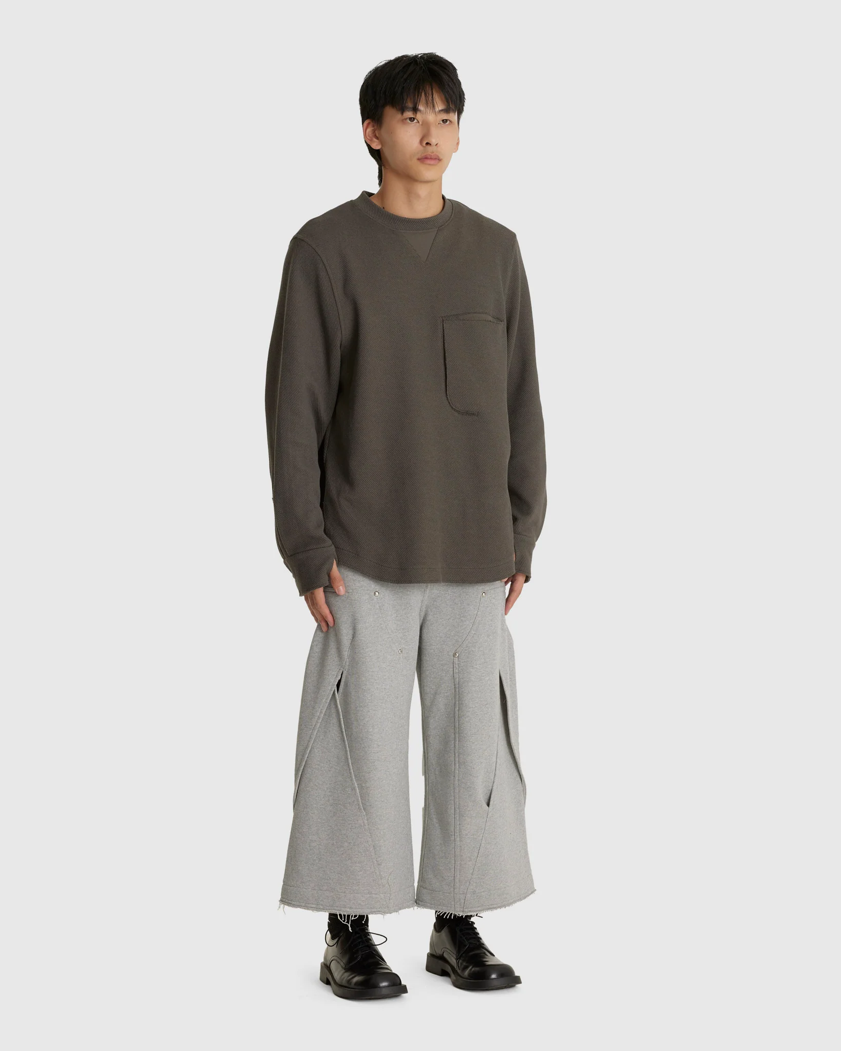 Interweaved Carpenter 3/4 Sweats - Image 2