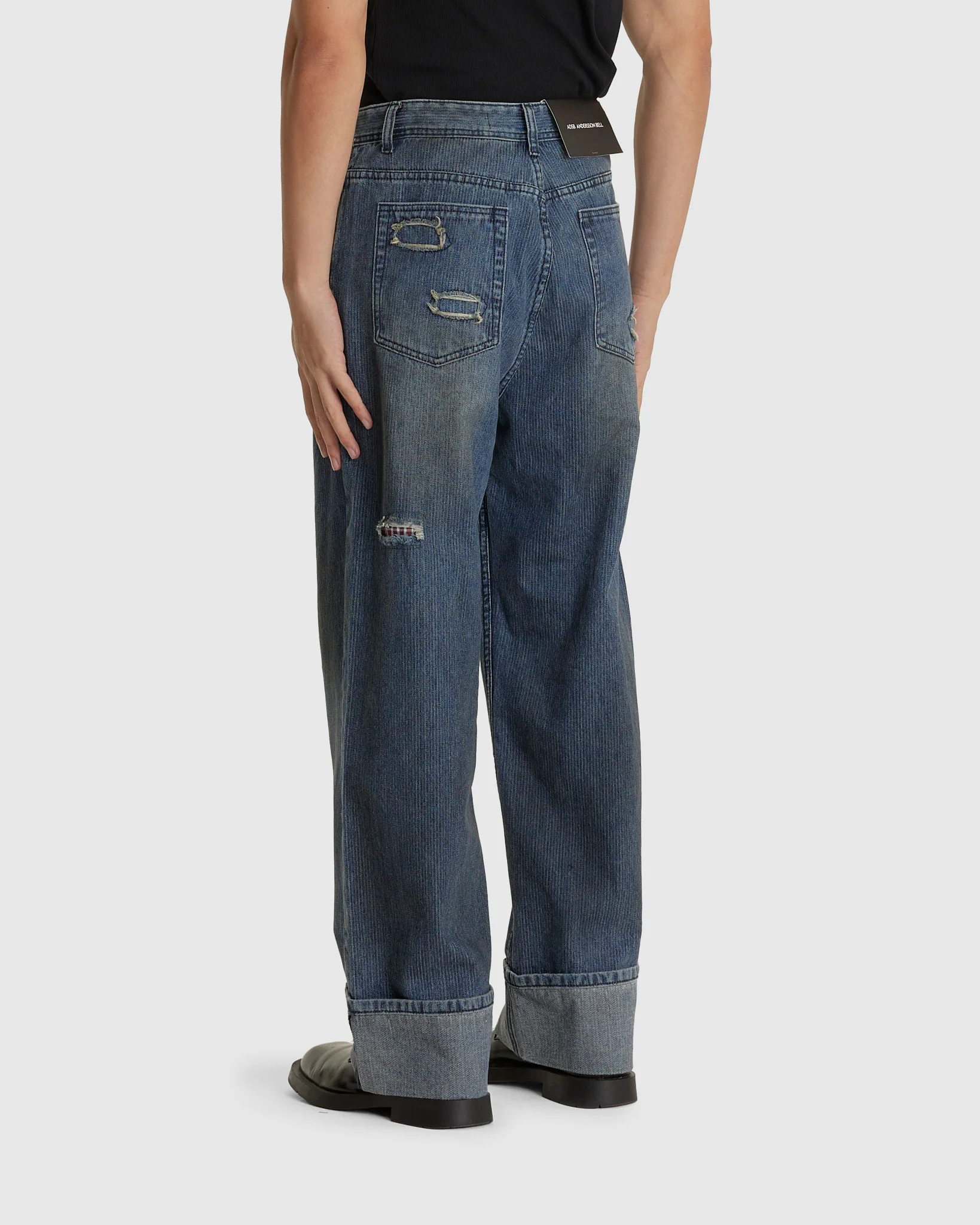 Oil Washed Rolled Up Jeans - Image 3